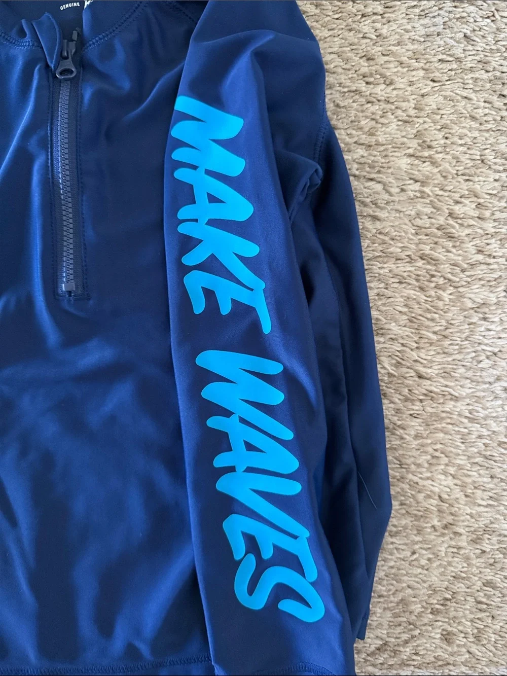 OshKosh B'gosh Navy Blue Rashguard with Teal 'Make Waves' Sleeve size 4
